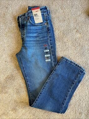 🔥 Levi's Original high rise straight leg  501 Jeans size 24x30